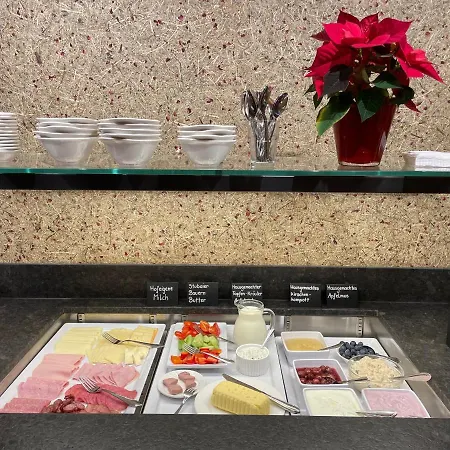 Ladestatthof Pensionat 3*