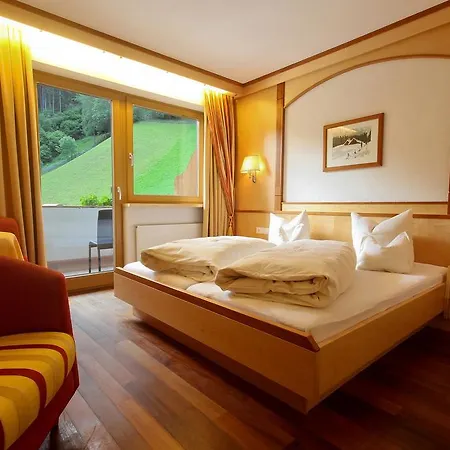 Pensionat Ladestatthof Neustift im Stubaital